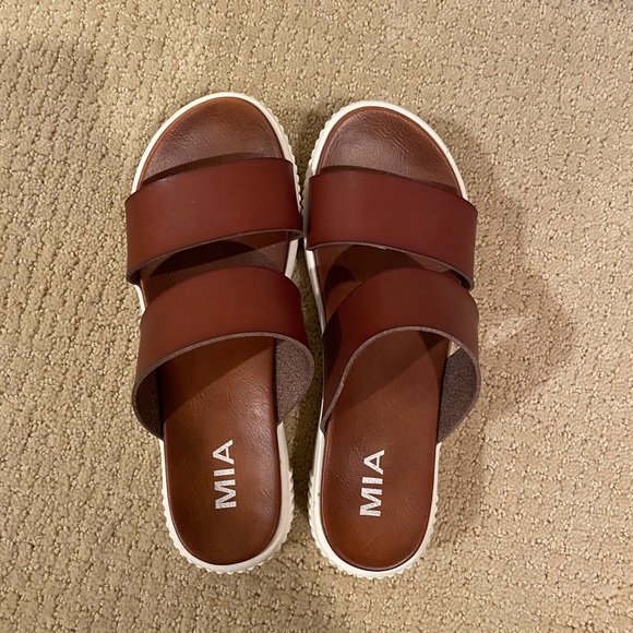 MIA sandals, size: 8 - Picture 2 of 3